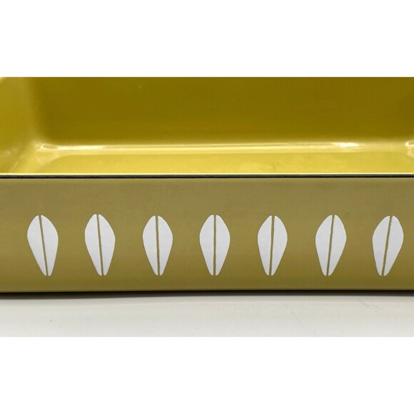 Cathrineholm Enamel Baking Pan Avocado Green White Lotus 14" x 9" Lasagna Pan - Picture 4 of 8